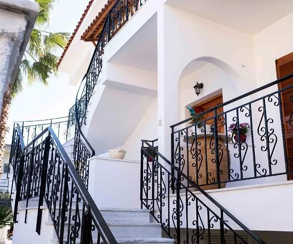 My One And Only, The Sea Апартаменты *